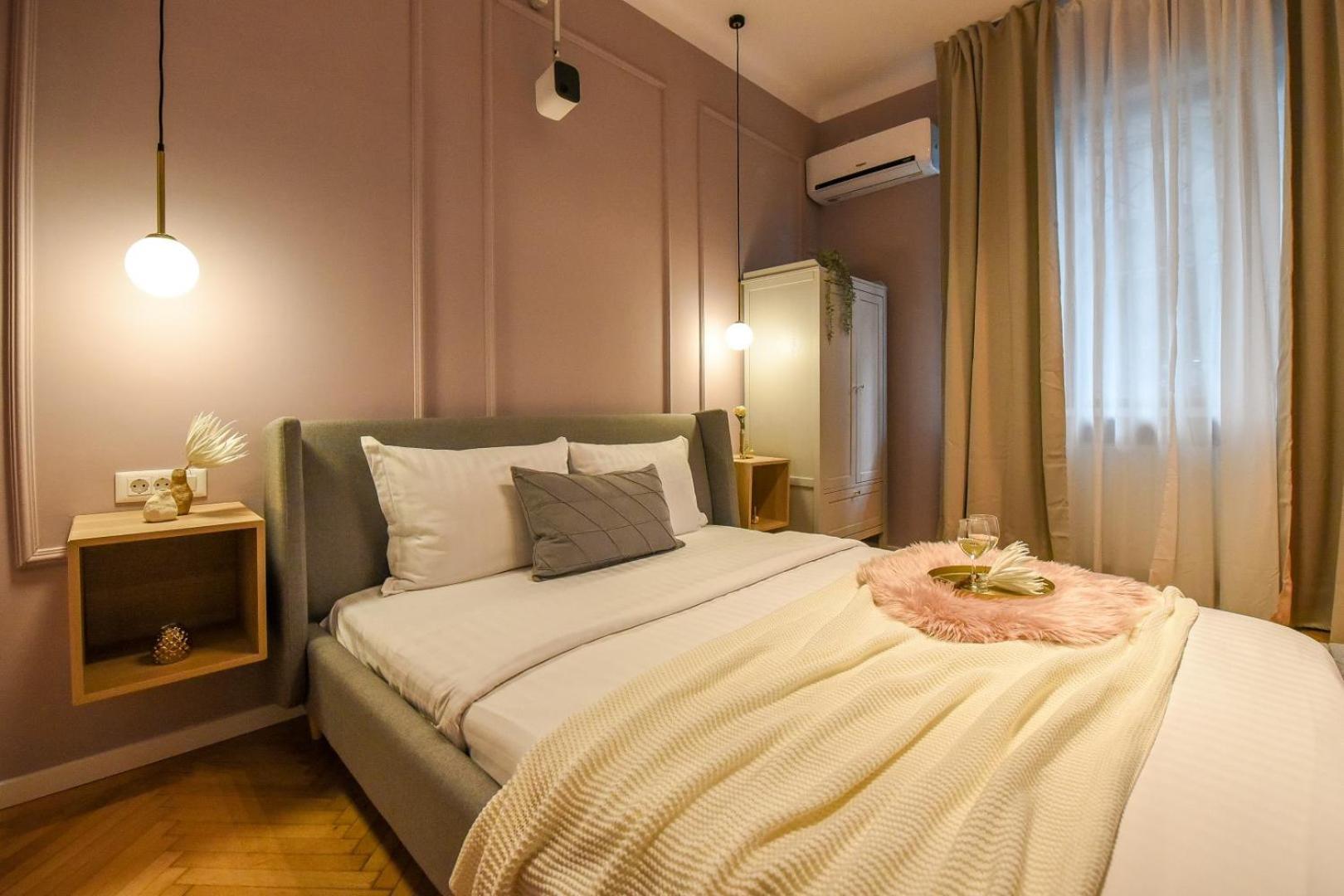 Modern Stay - Central Studios With Wall Projector Near Radisson Boekarest Kamer foto